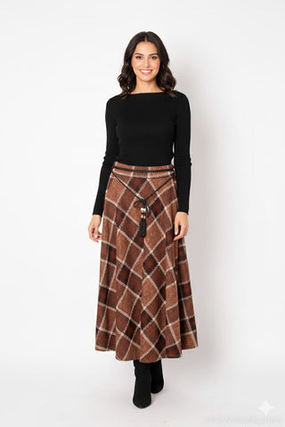 Midipituinen ruutuhame Doryhty. Susanne