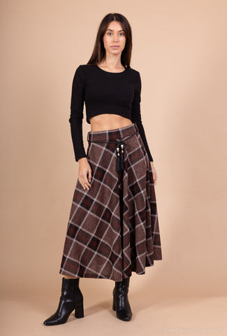 Midipituinen ruutuhame Dorothy, ruskean sävyt on helppo yhdistää. Susanne 