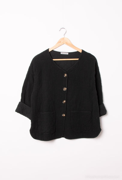 Napillinen puuvillajakku Evelyn mustana. Susanne