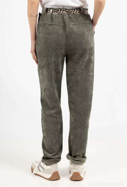 Kapea samettihousu khaki