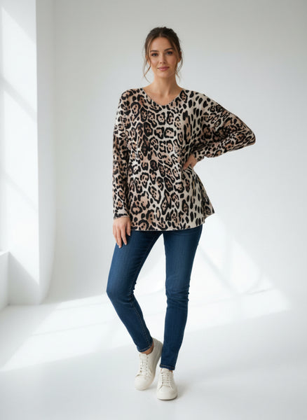 Leopardi kuviollinen neulospaita. Susanne