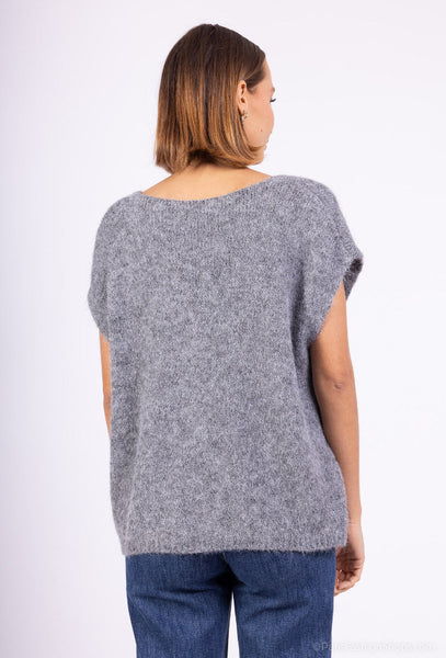 Stephania liivi on miltei neliön muotoinen. Susanne