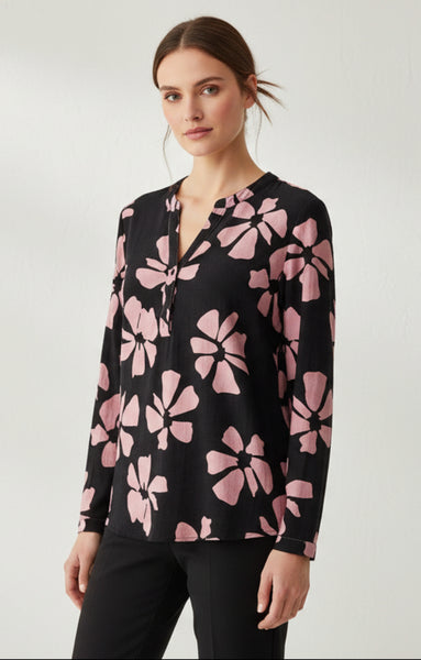 Suloiset vaaleanpunaiset kukat! Carita paitis Ranskasta. Susanne