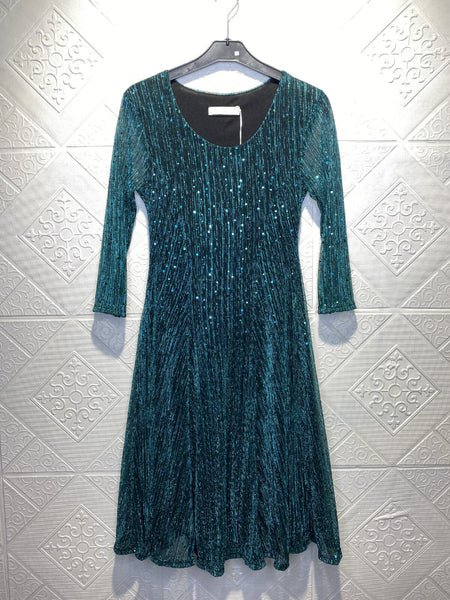 Vihreä hilemekko Pariisista. Susanne