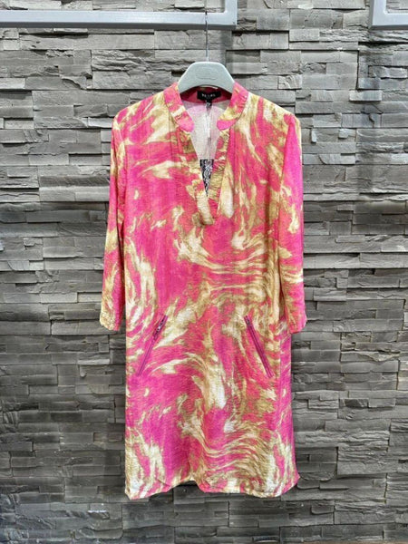 Pinkkibeige Damia mekossa vetoketjutasut. Susanne